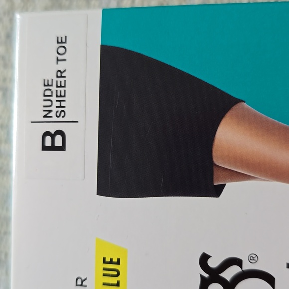 LEGGS BRAND WOMENS EVERYDAY REGULAR PANTYHOSE 5 PAIR NUDE SHEER TOE SIZE B - Picture 4 of 13